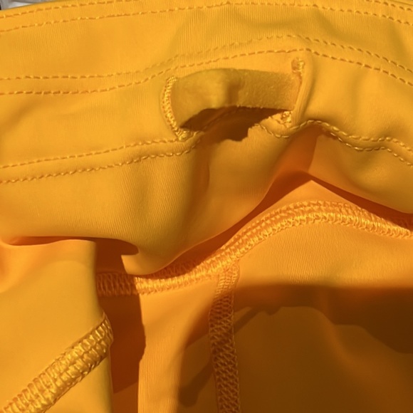 NWOT Athleta Ultimate Stash II Capri - Picture 11 of 16